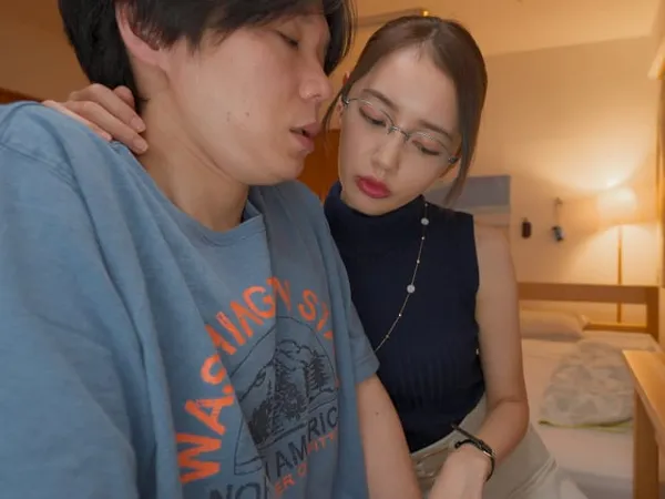 phim xét ko che Chị kế làm gia sư, dạy luôn môn &amp;quot;sinh lý&amp;quot; cho em trai